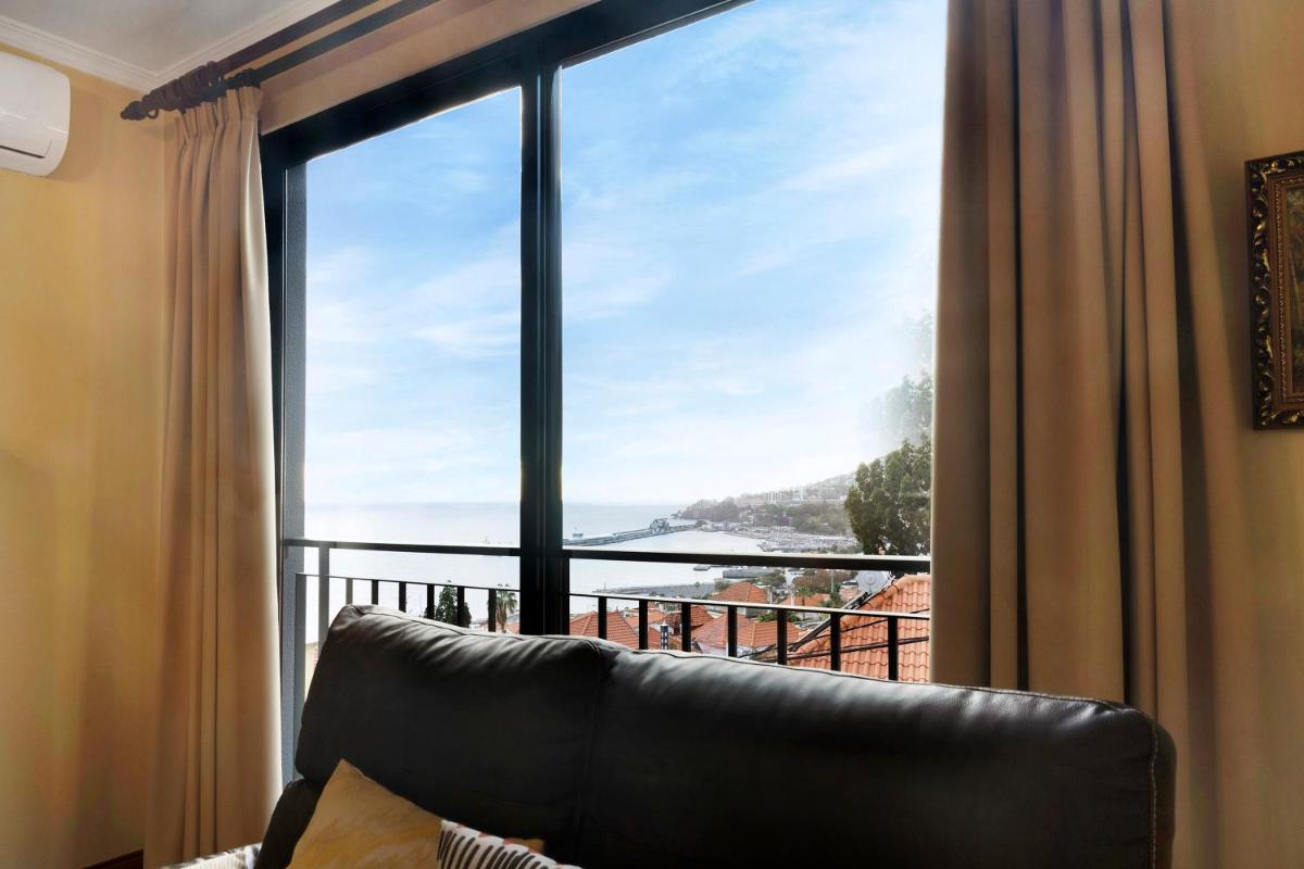 Palheiro Residence Vista Mar - Housity