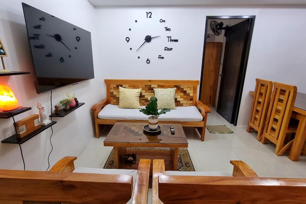 Three BR Condo Unit near MinesView Park - Housity