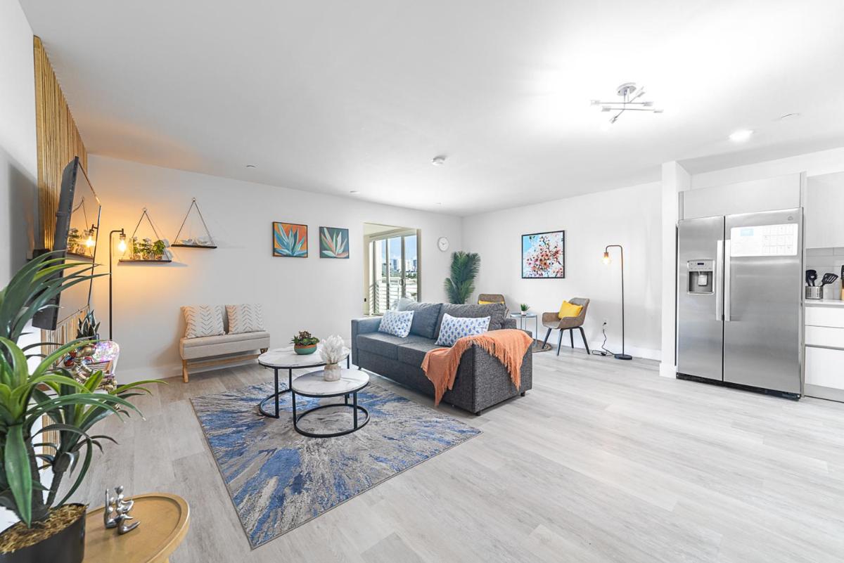 Lofts of Aventura - Housity