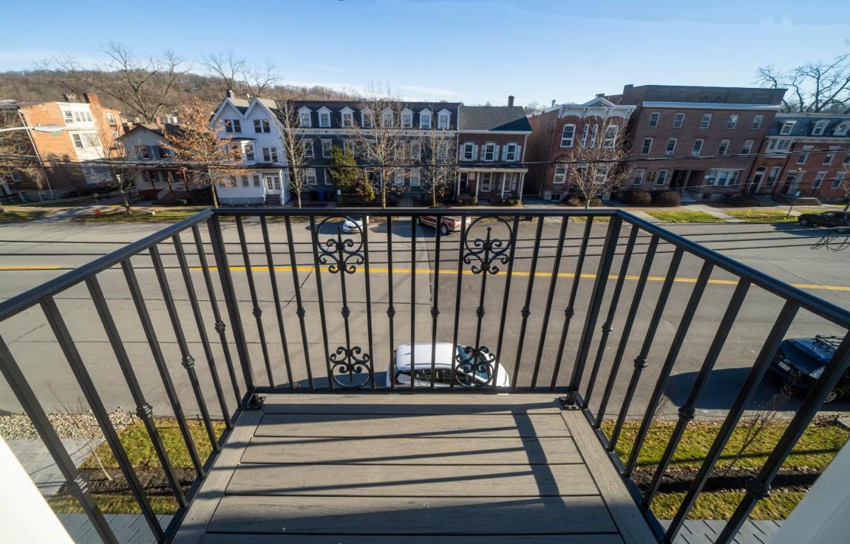 Orange Inn Boutique Hotel - Housity