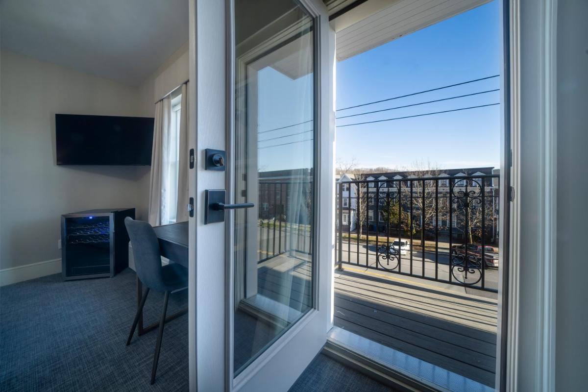 Orange Inn Boutique Hotel - Housity
