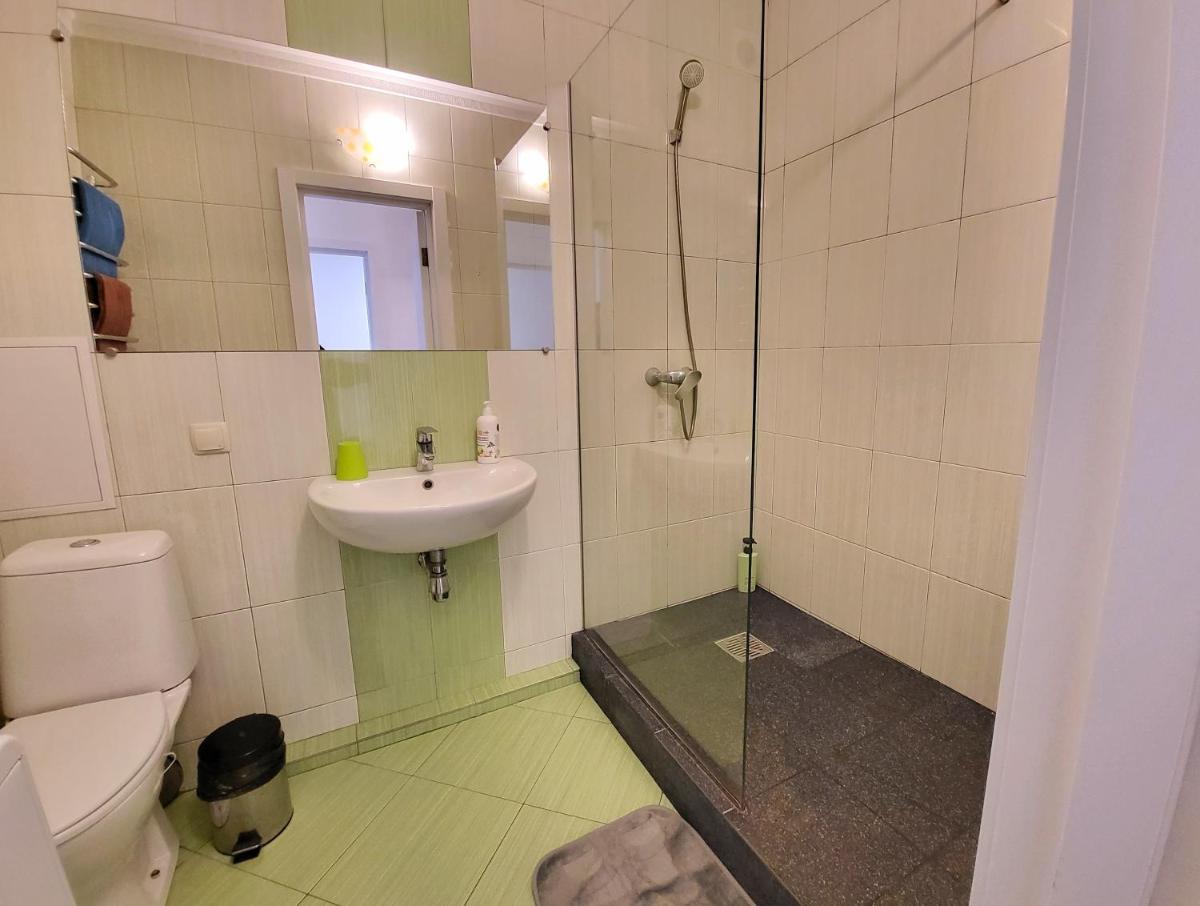 Like Home on Mikhnovskogo - Housity