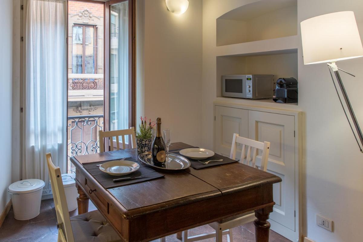 [Milano-Darsena] Navigli- c'era una volta una casa - Housity