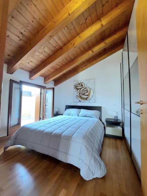 Stefano Apartments Padova Spacious,with parking - Housity