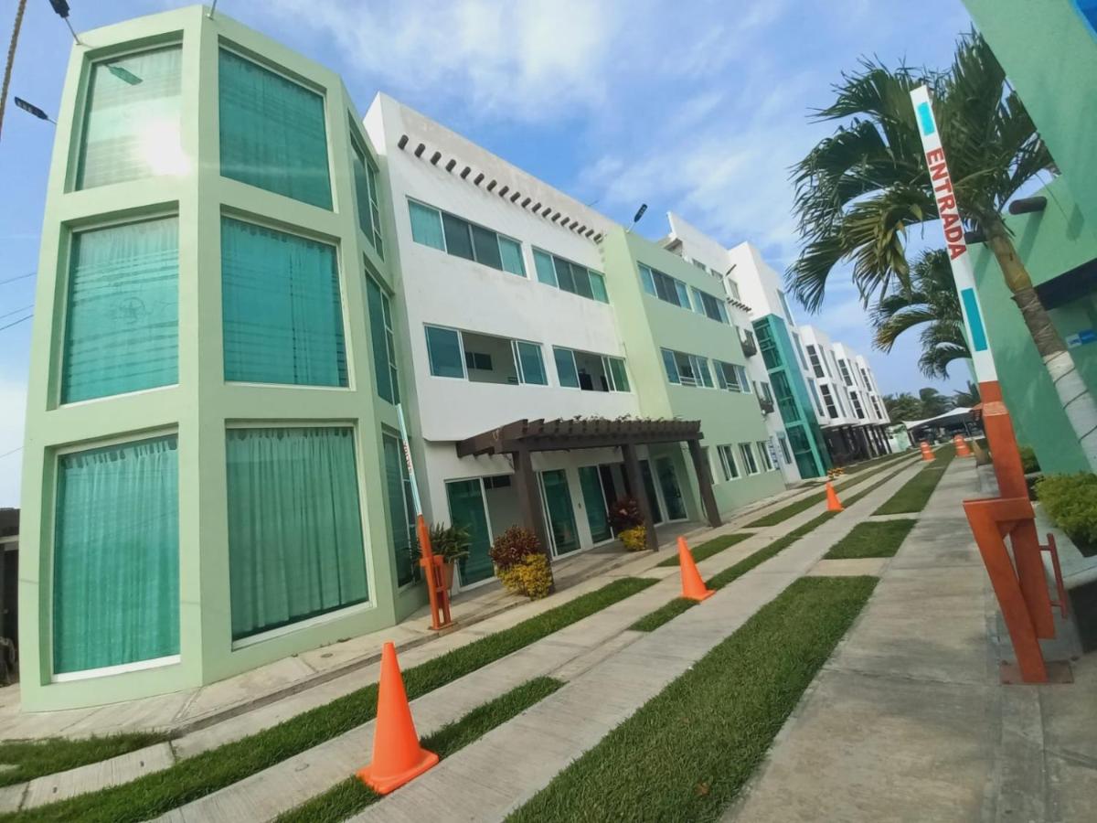 Hotel La Estrella Polar - Housity