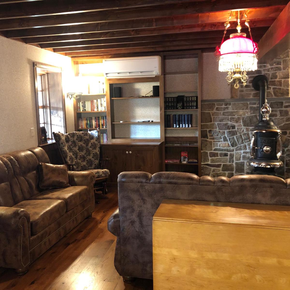 Blue Mountain House - Housity