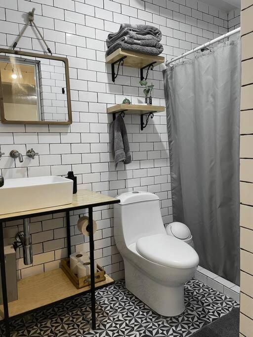 Suitetrails - Lovely apartment with terrace , Historic Center.