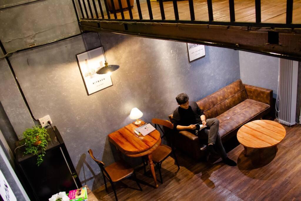 Suitetrails - Apartment Center at HCM