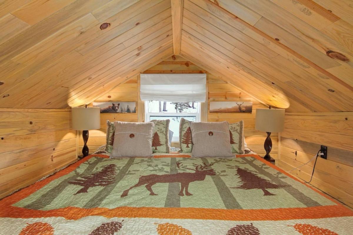 Lil' Frying Pan Cabin - Housity
