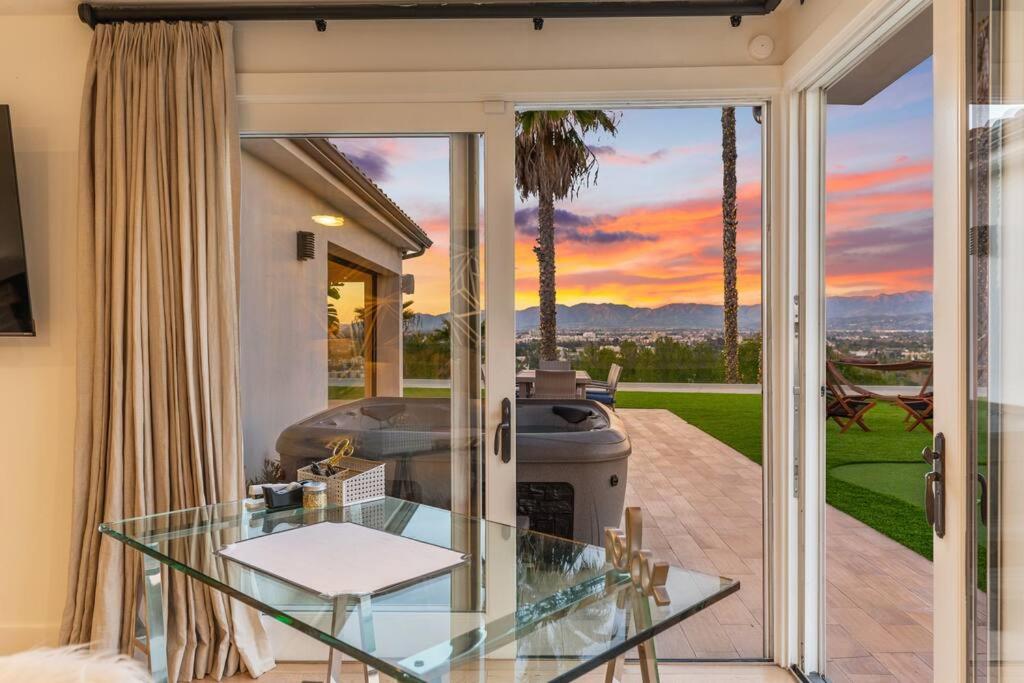 Villa with incredible Views - Housity