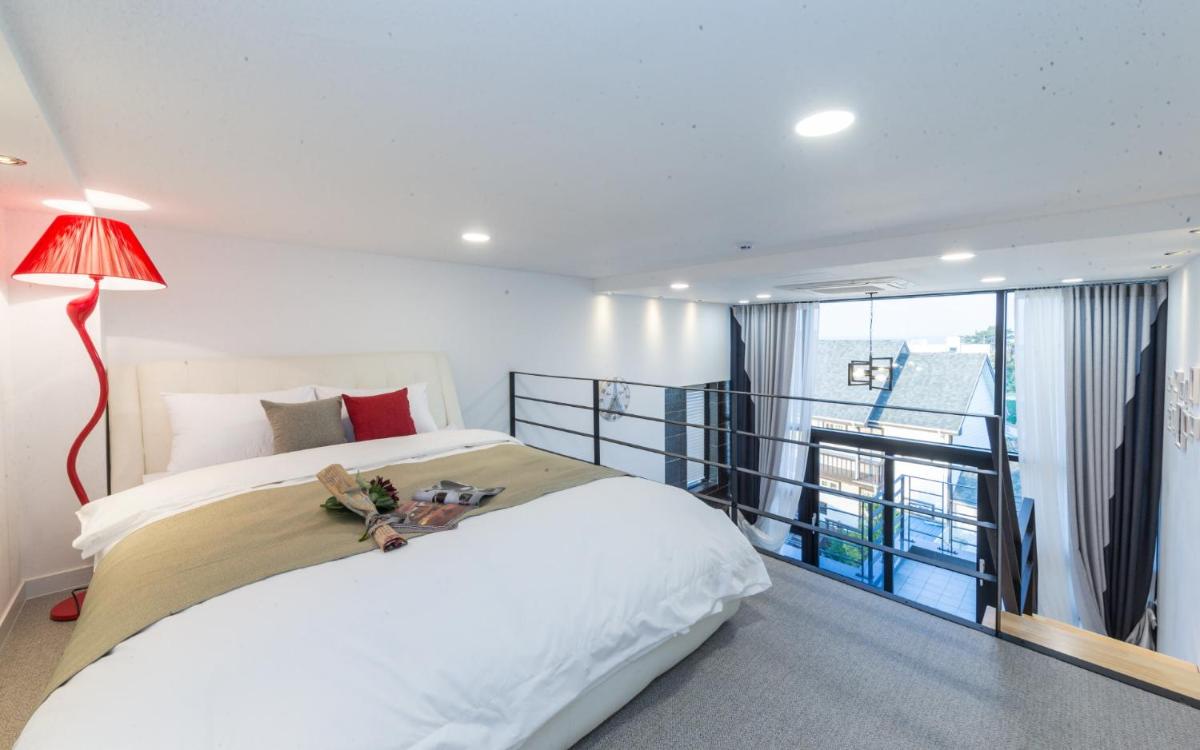 Yolo Spa Pension - Housity