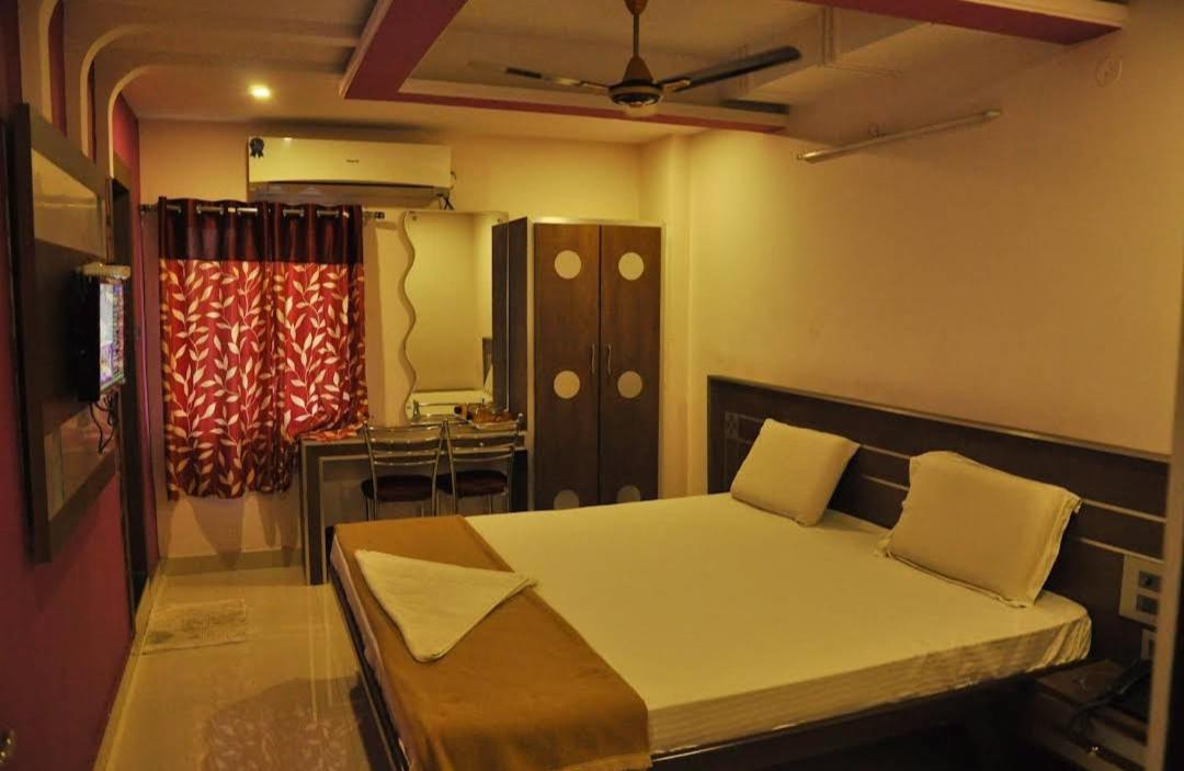 The Padmavathi Guest House - Housity