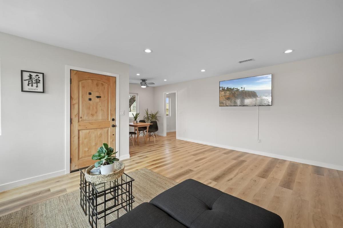 Completely renovated home Los Angeles border, Inglewood, California - Housity