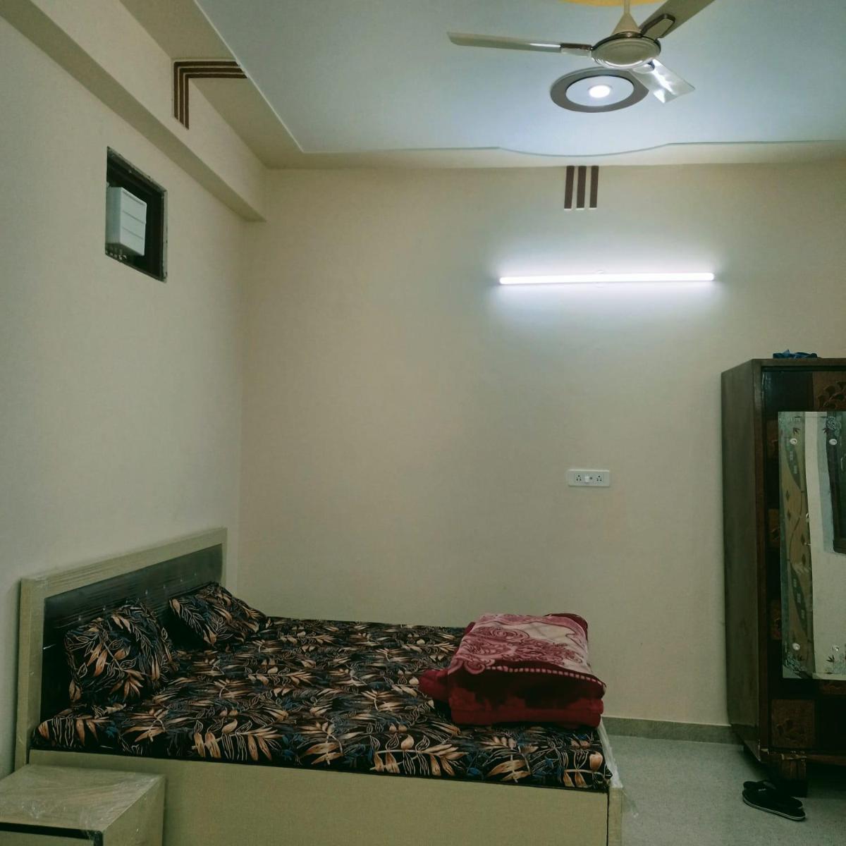RADHA BHAVAN - Housity