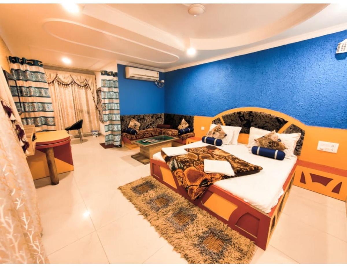 Hotel Prateek, Pachmarhi - Housity