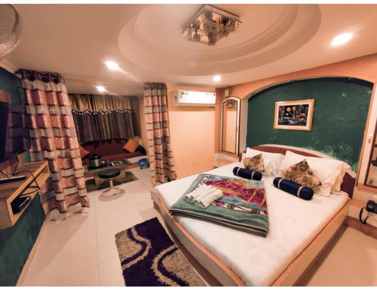 Hotel Prateek, Pachmarhi - Housity
