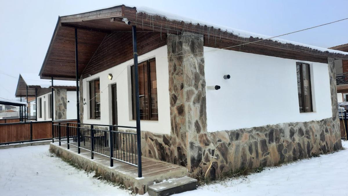 2 Small House - Housity