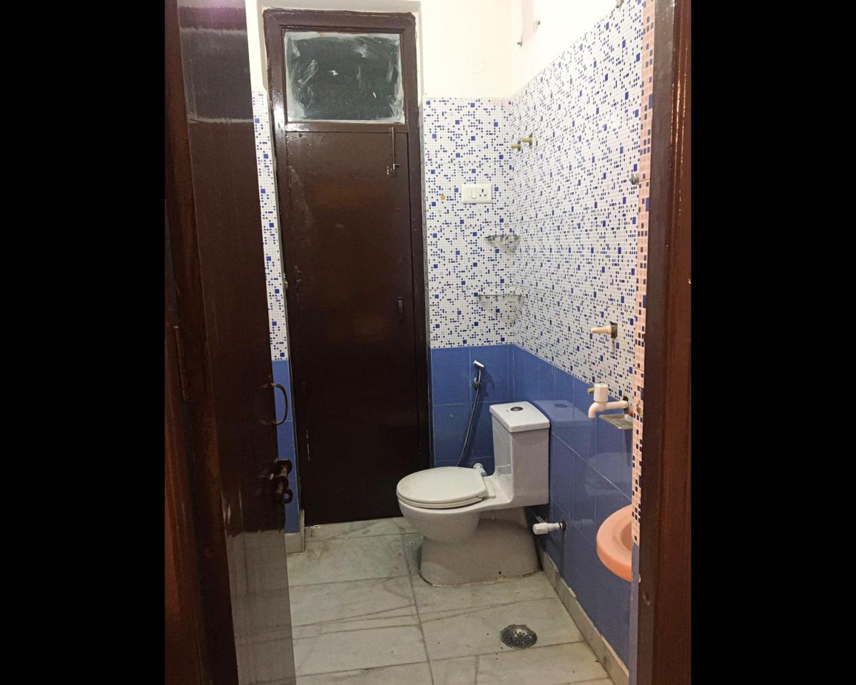 Suitetrails - Priya Guest House By WB Inn