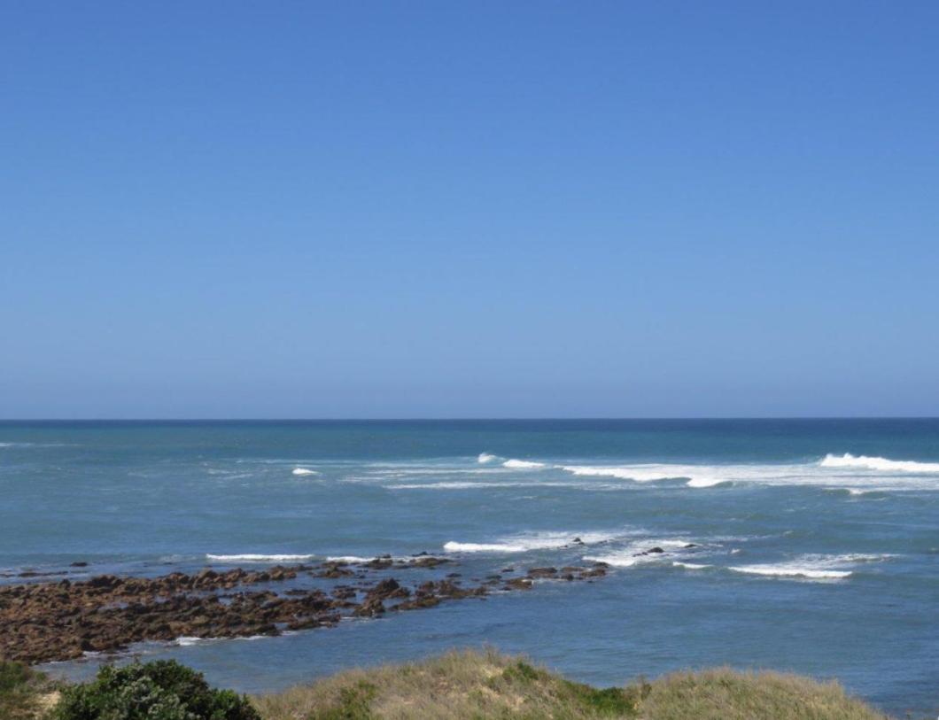 Port Alfred Holiday Beach House - Housity