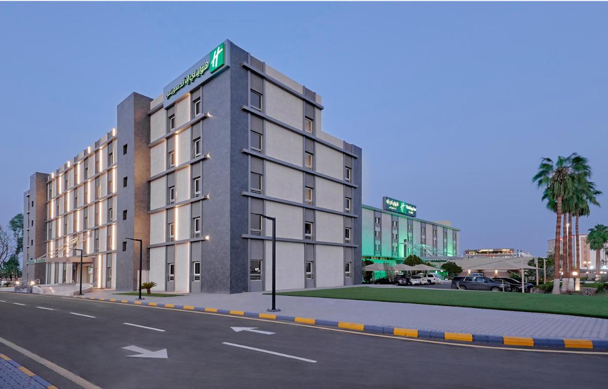 Holiday Inn Tabuk by IHG - Housity