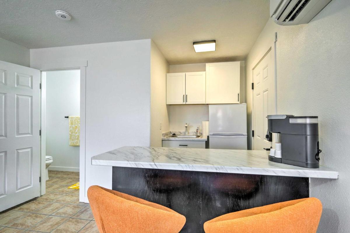 Ivins Studio with Yard and Mountain Views! - Housity
