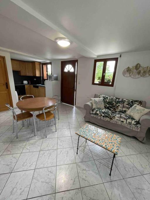 Maison des Tourterelles - Housity