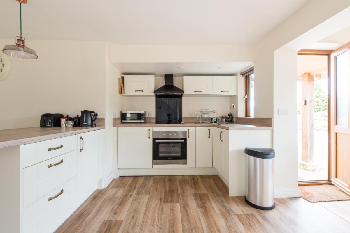 Blacklaines Annexe - Housity