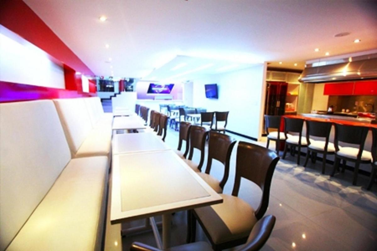AW Hotel Ariston - Housity