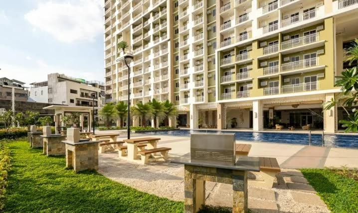The Celandine Two Bedroom Suite - Housity