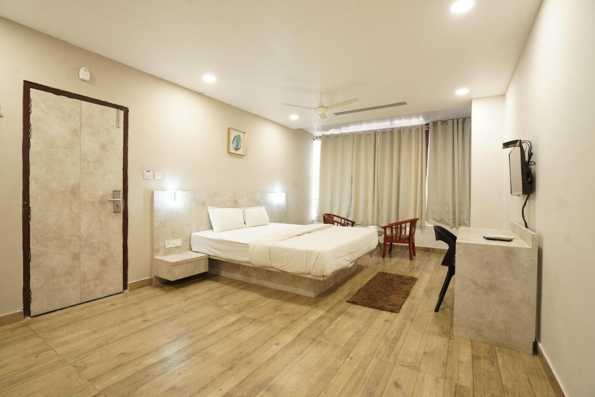 HOTEL TRP BLISS - Housity