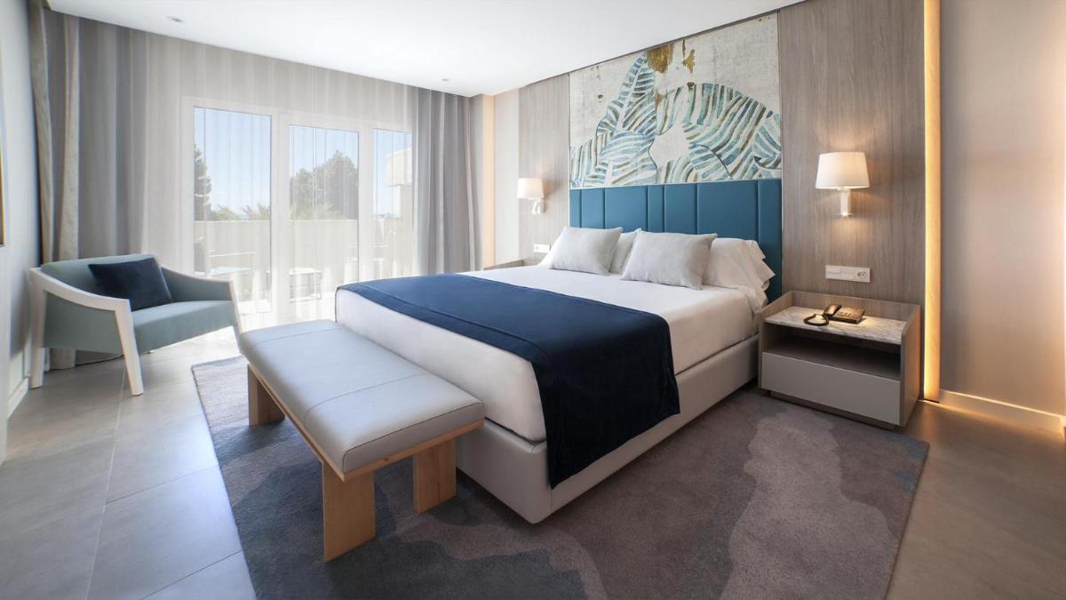 Cama o camas de una habitación en Alanda Marbella Hotel & Wellness