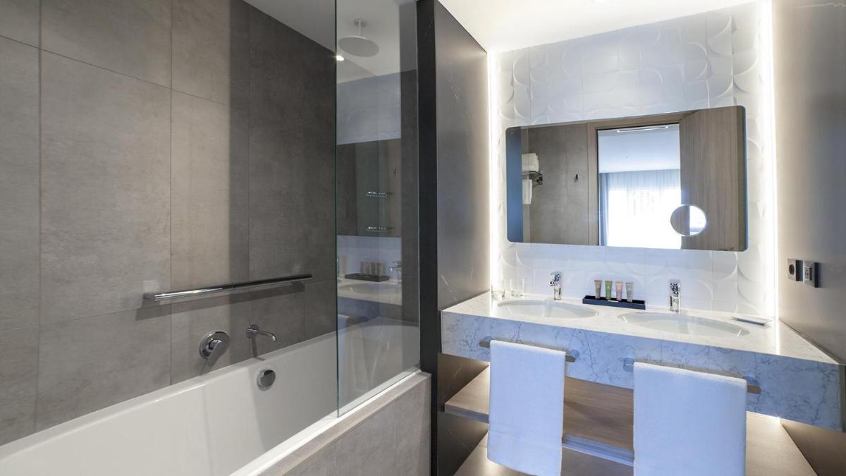 Un baño de Alanda Marbella Hotel & Wellness