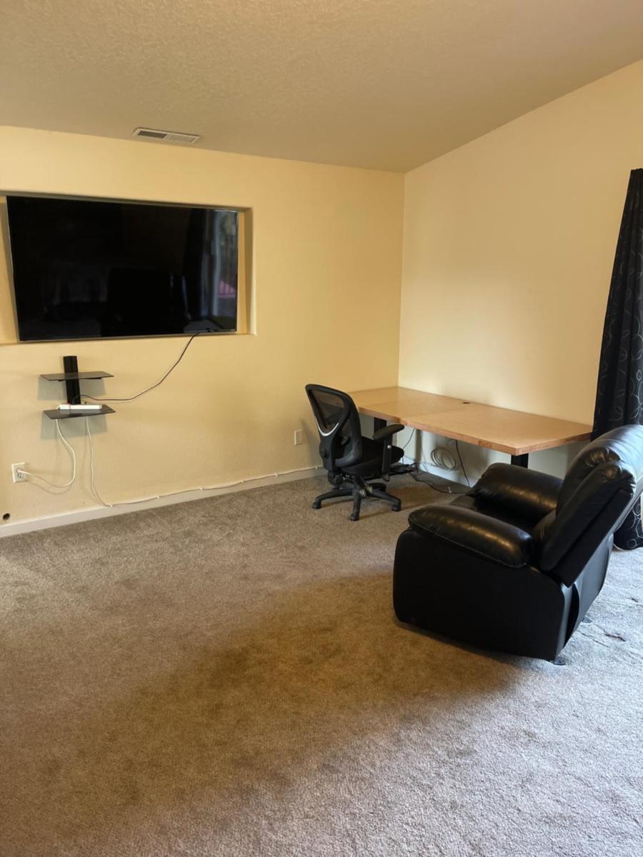 Eagle Creek Gardens - Housity