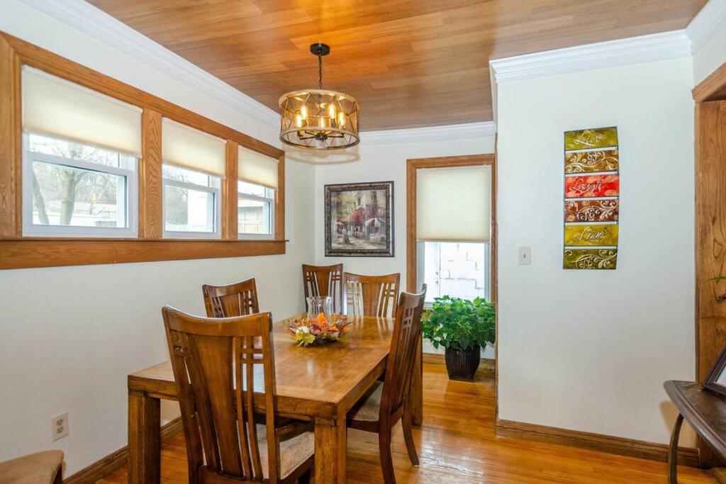 Renovated, luxurious Downtown Ann Arbor home - Housity