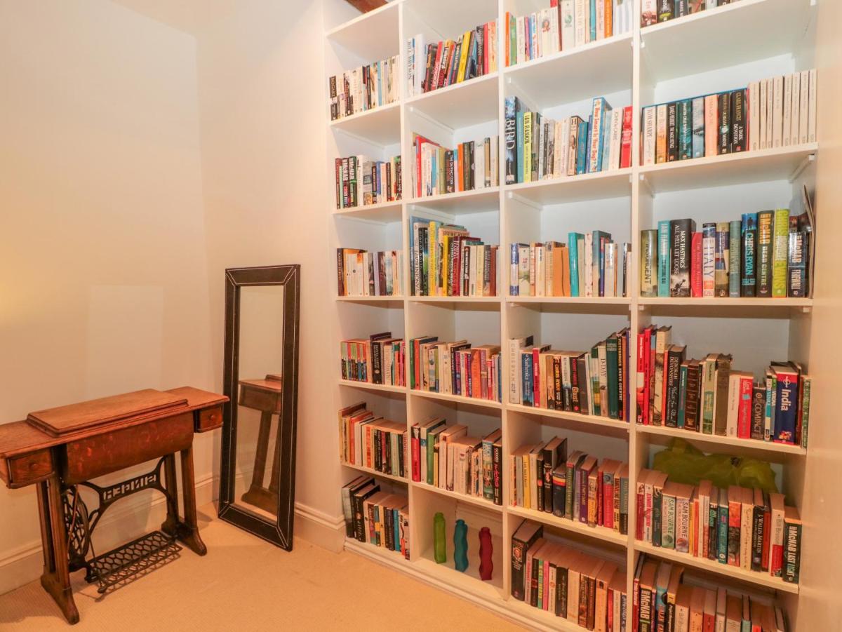 2 The Reformed Church - Housity