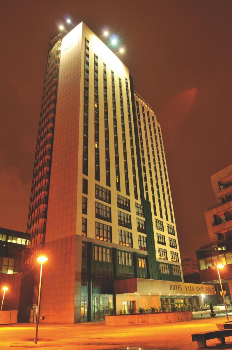 O edifício onde o hotel está situado