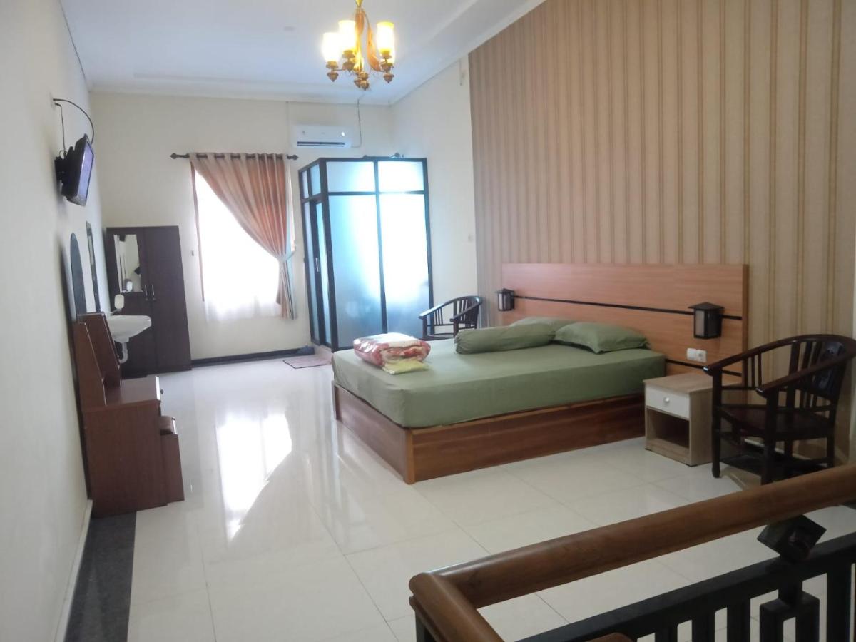 Riki Guesthouse Syari'ah - Housity