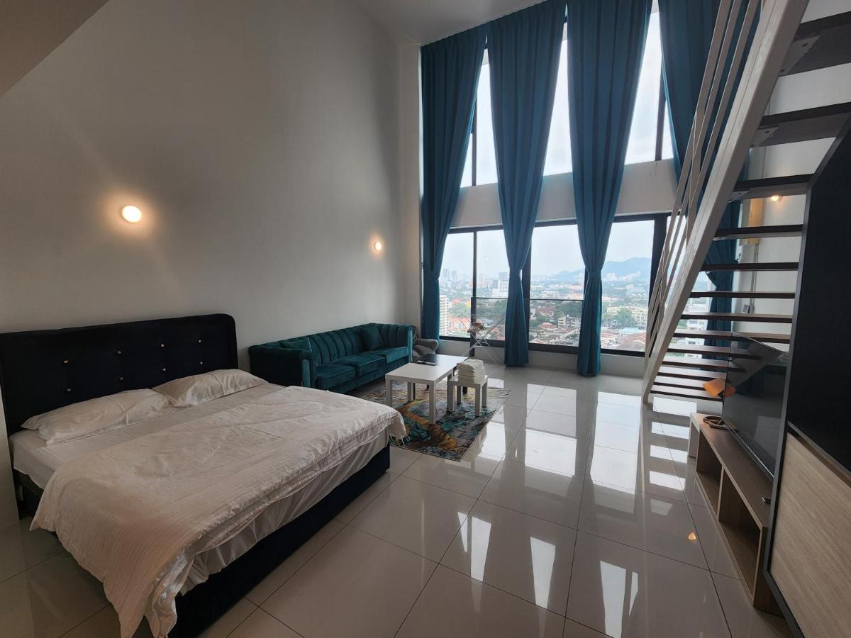 Sunrise Gurney Premium Executive City/Seafront suite - Penang - Hizvo