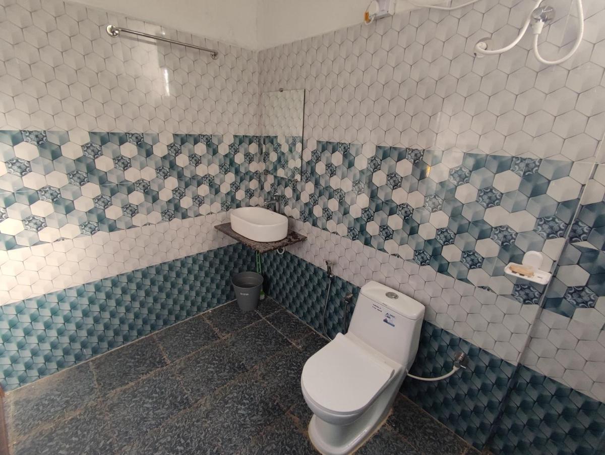 Coral Beach Cottage - Housity