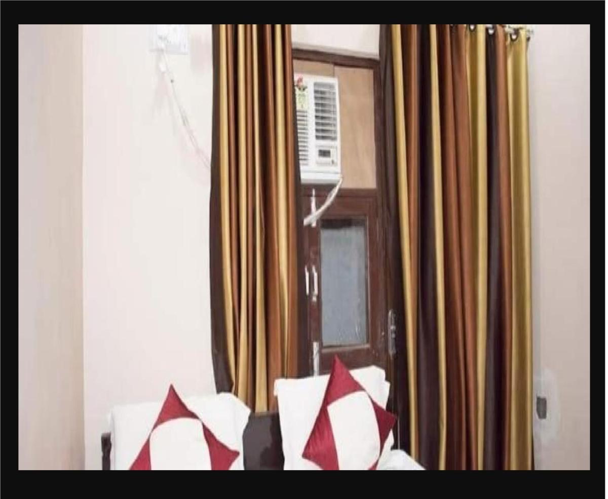 Ganga Guest House By WB Inn - Housity