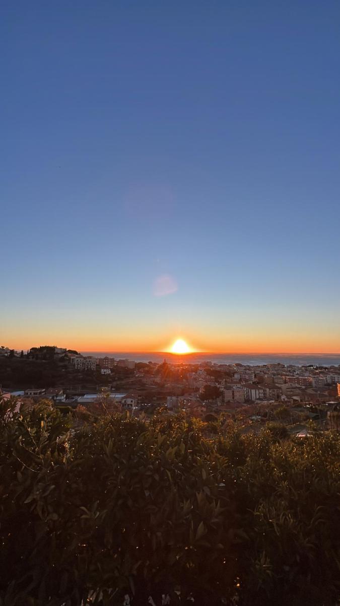 Appartamento vista mare in villa - Housity