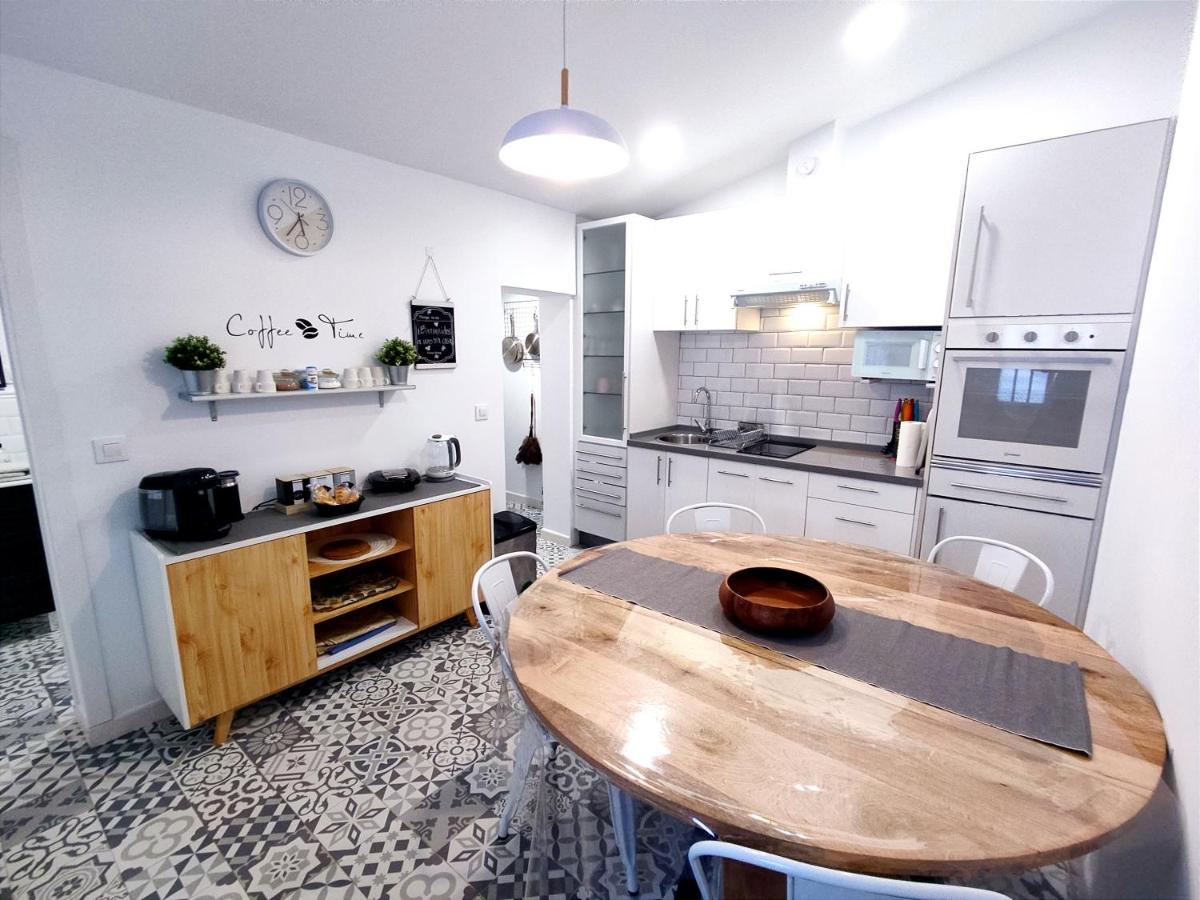 Munigua House - Housity