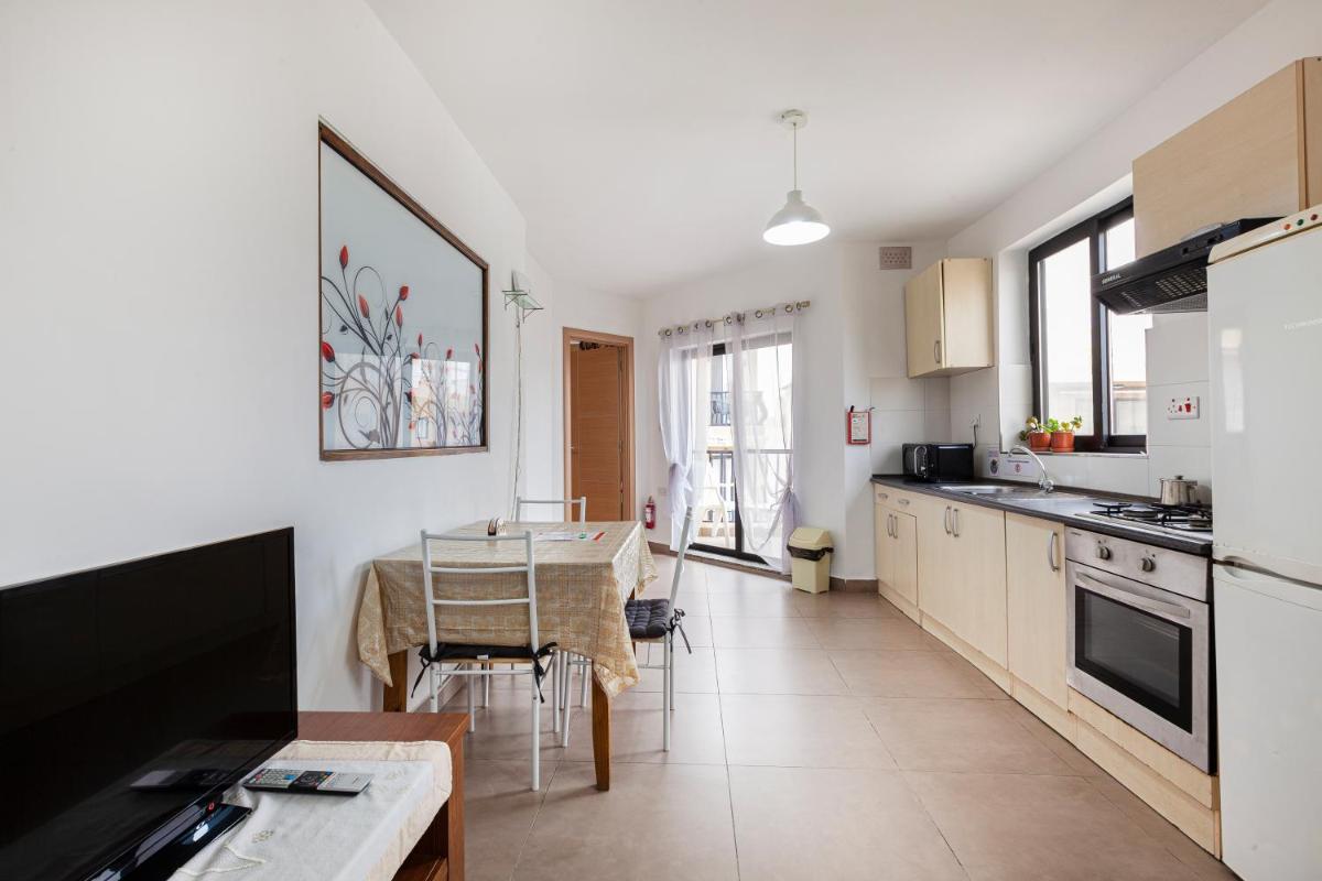 Corner view apartment - Housity