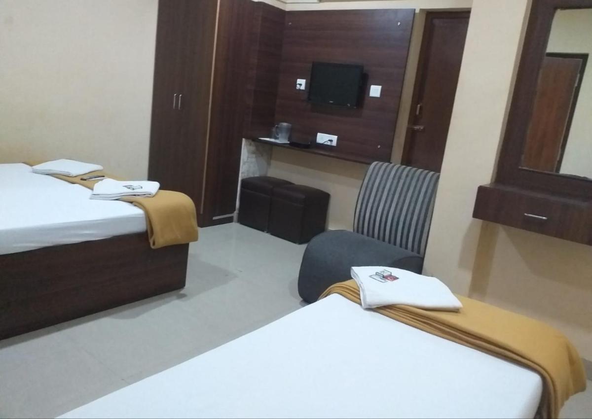 PLAZA GUEST HOUSE - Housity