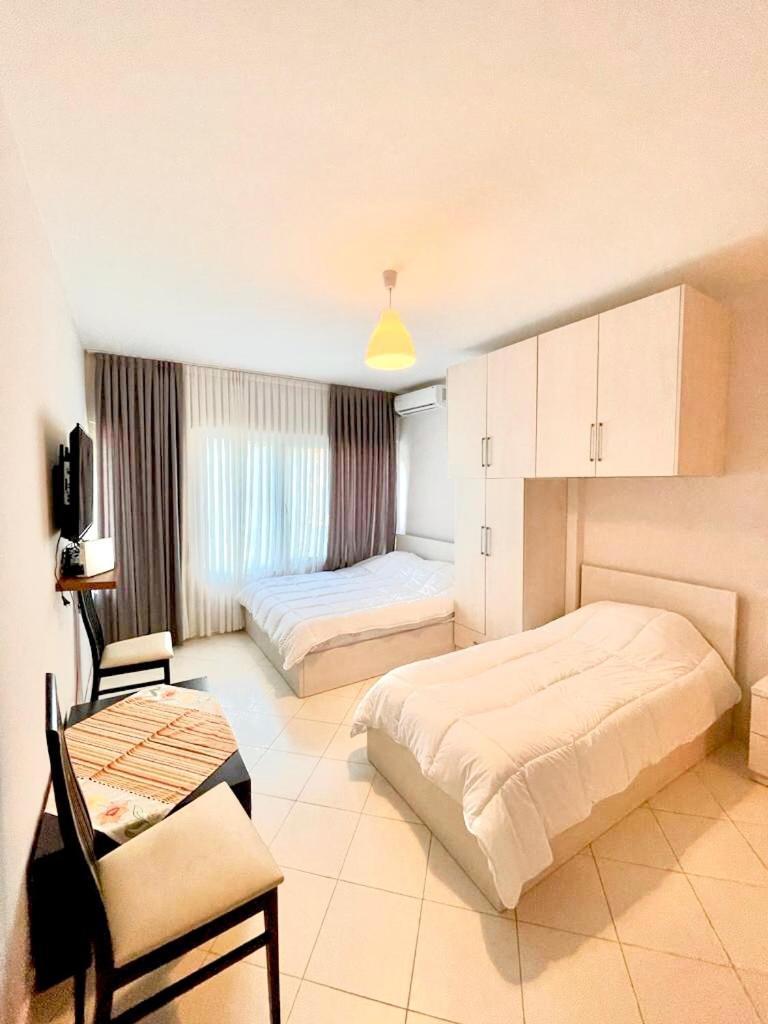 Suitetrails - Tereza's Seaside Apartments,Kavaja Rock