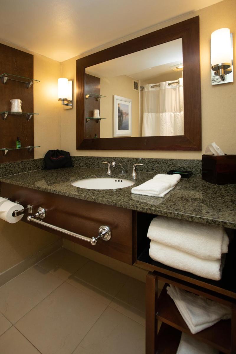 Jake's 58 Casino Hotel - Adult Only - Housity