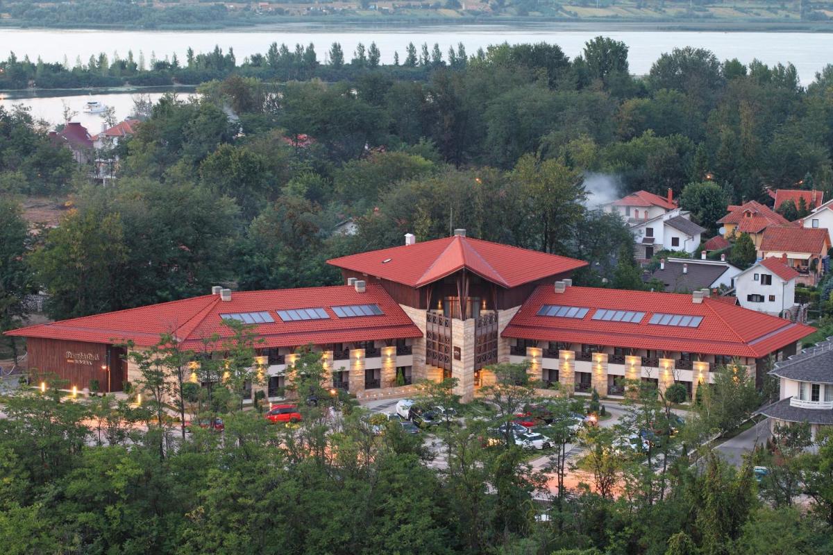 Hotel Danubia Park - Housity