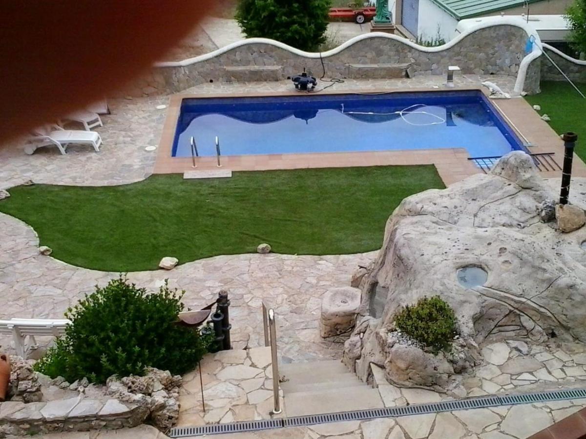 Apartamento romántico en plena naturaleza con piscina, jacuzzi y sauna - Housity