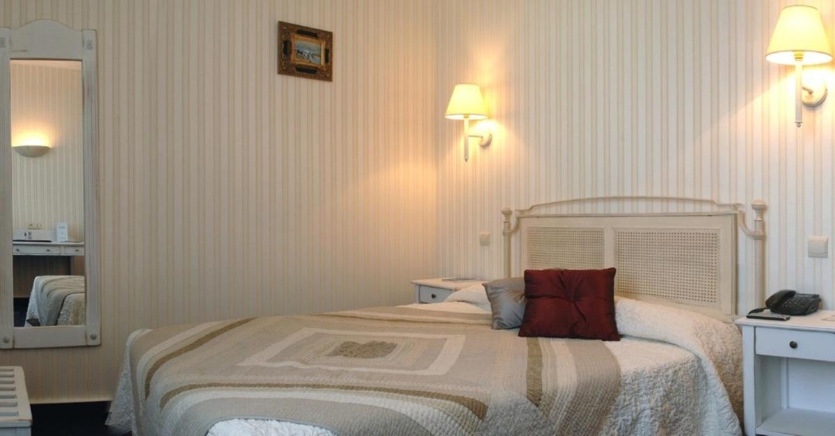 Hôtel De France - Housity