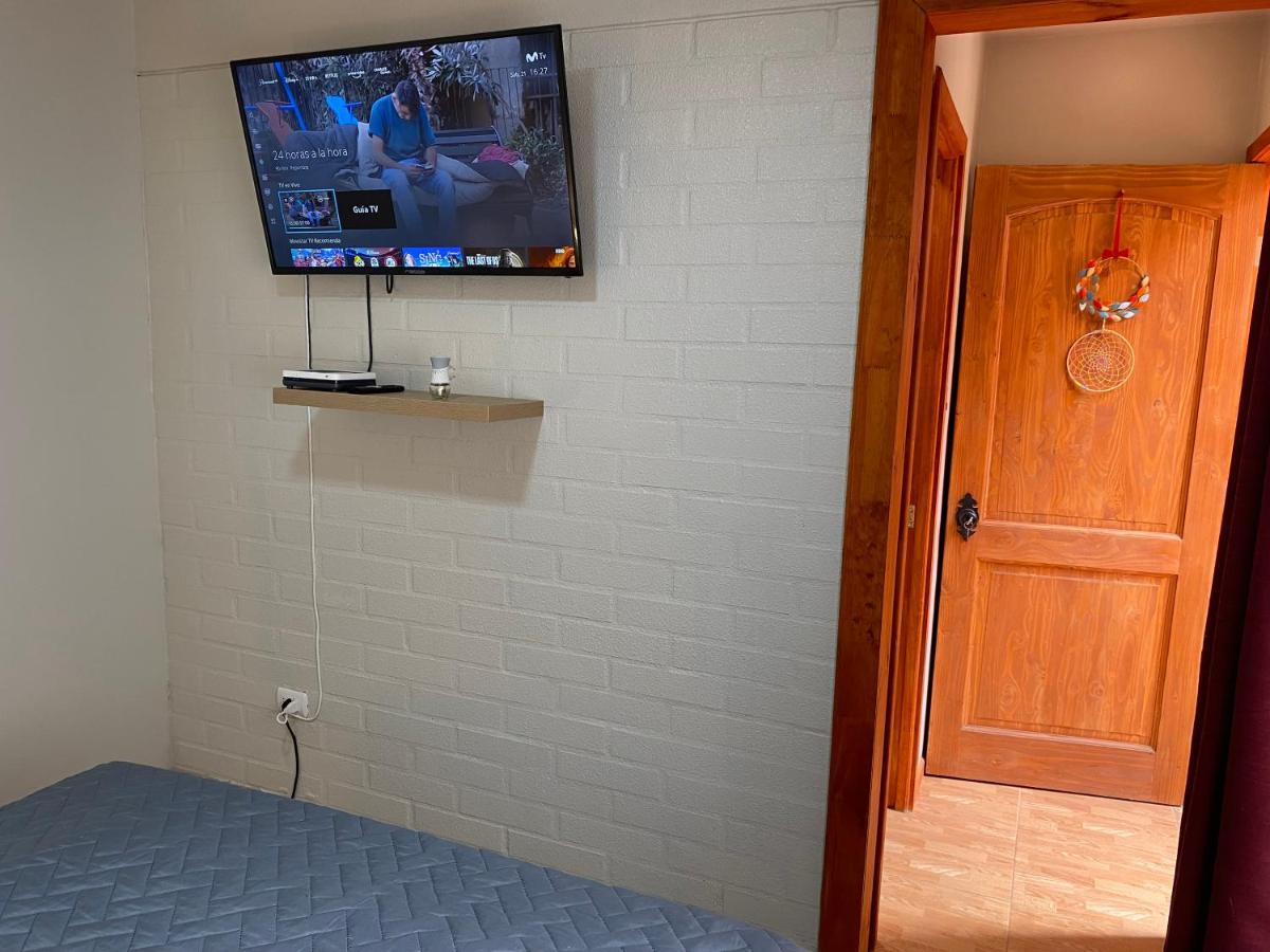 Habitación doble con baño privado Wifi y Tv Cable - Habitación 01 - Housity